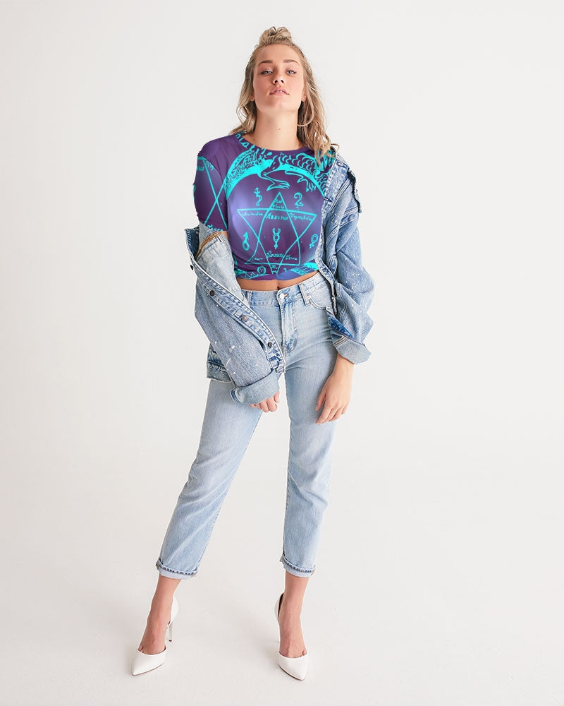 Ouroboros Twist Front Cropped Tee